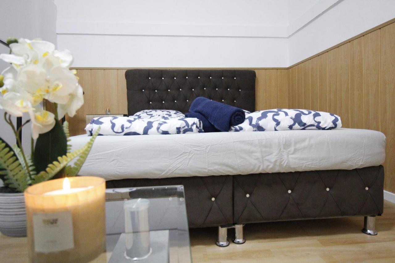 וינה Comfort Triple Room Th מראה חיצוני תמונה