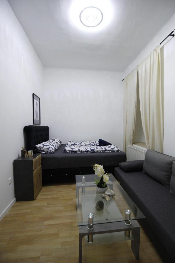 וינה Comfort Triple Room Th מראה חיצוני תמונה